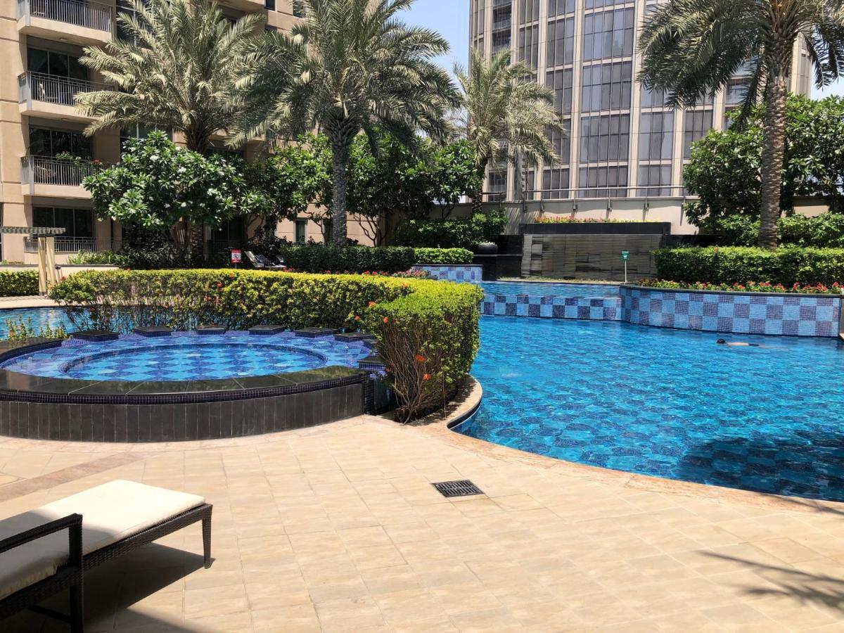 Ultimate Stay / 4 Beds / Burj Khalifa View Dubái Exterior foto