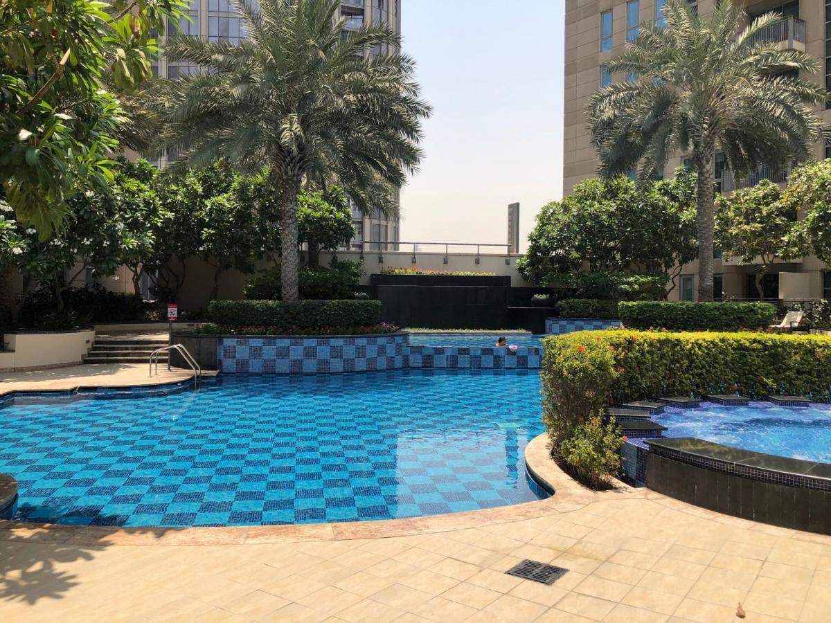 Ultimate Stay / 4 Beds / Burj Khalifa View Dubái Exterior foto